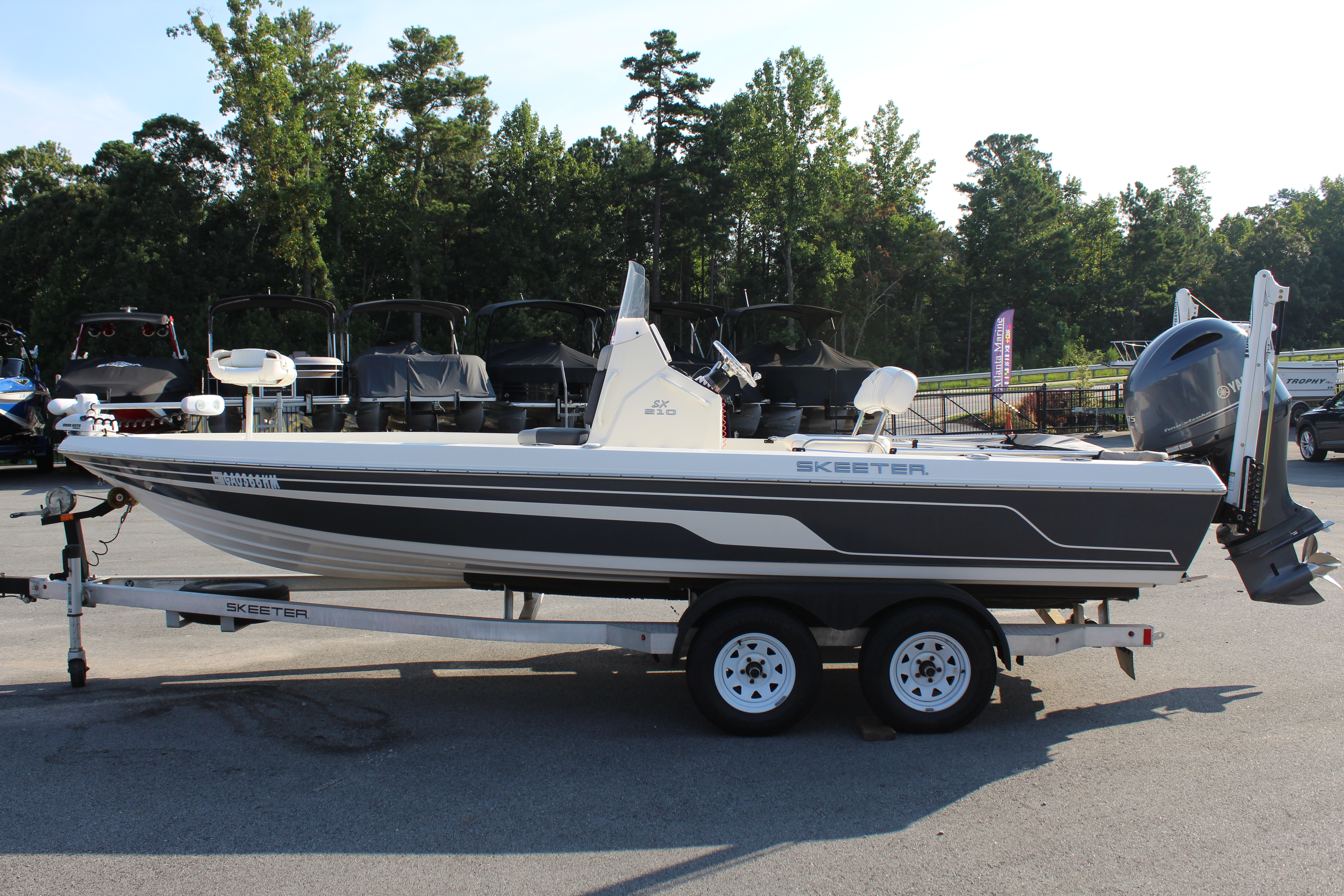 2016 Skeeter SX 210 Bay Boat0